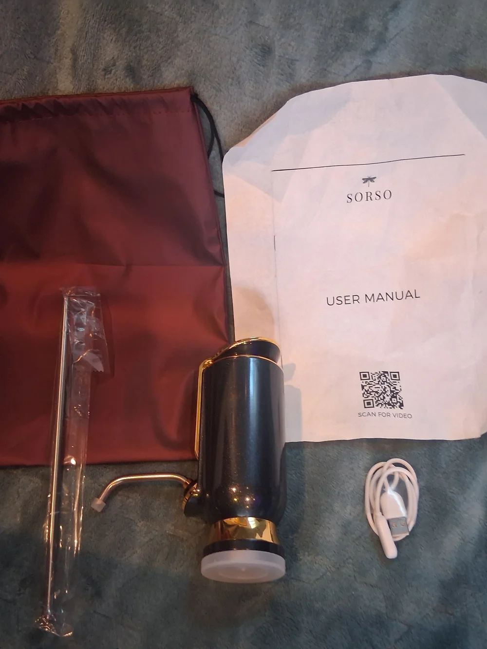 Sorso Wine Aerator, Preserver & Dispenser